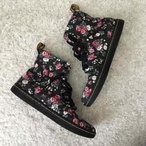 NWOT Floral Dr. Martens